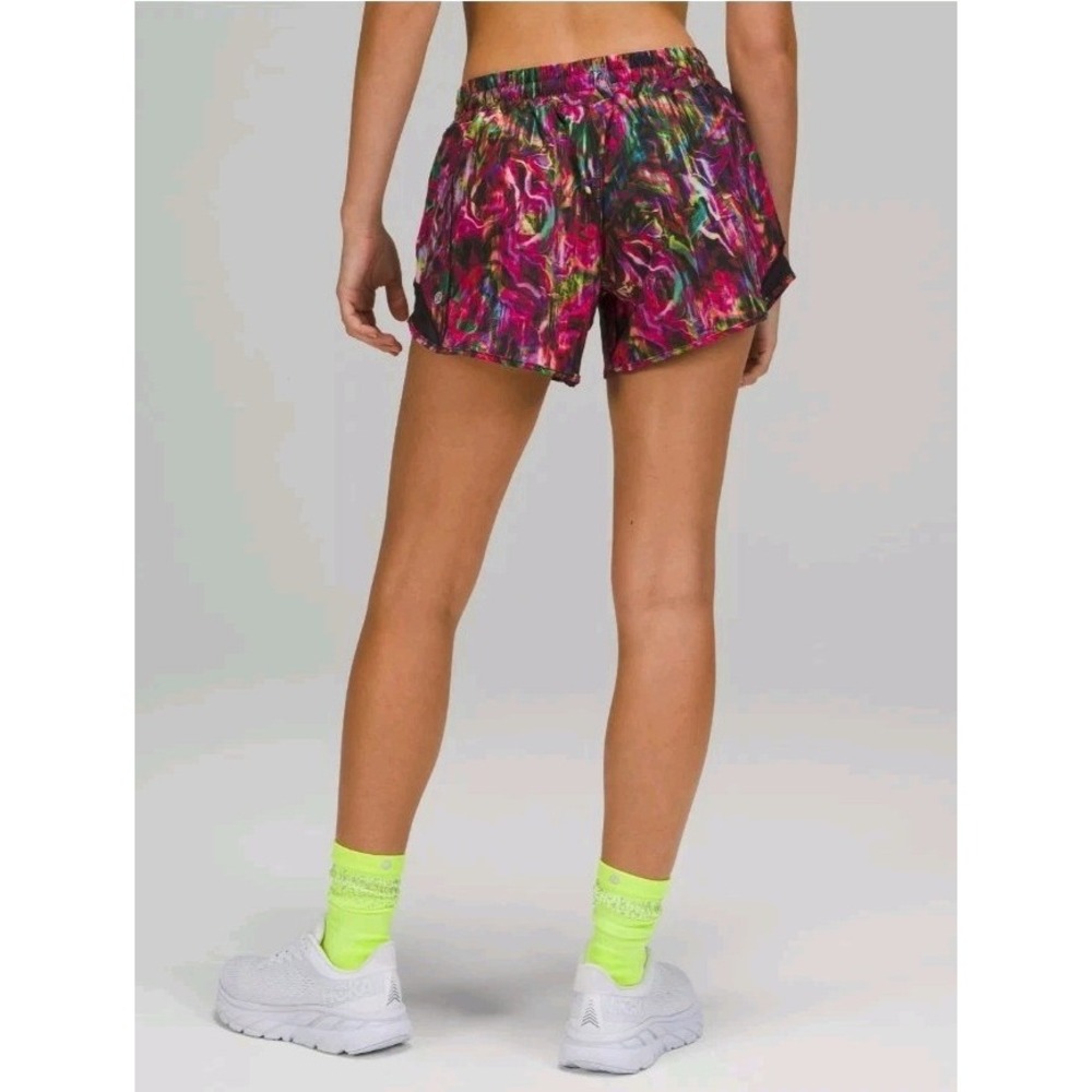 Lululemon Hotty Hot LR Short Hyper Flow Pink Multi Size 12